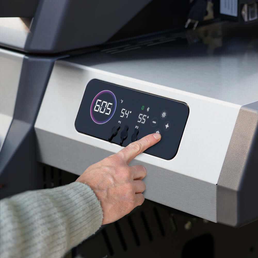 Eminence 605 | Advanced Stainless Natural/Propane Gas Grill