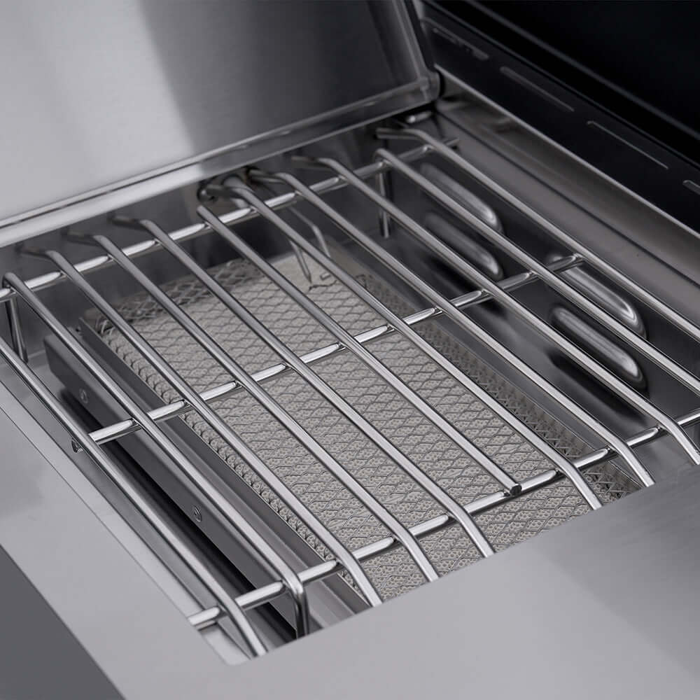 Eminence 605 | Advanced Stainless Natural/Propane Gas Grill