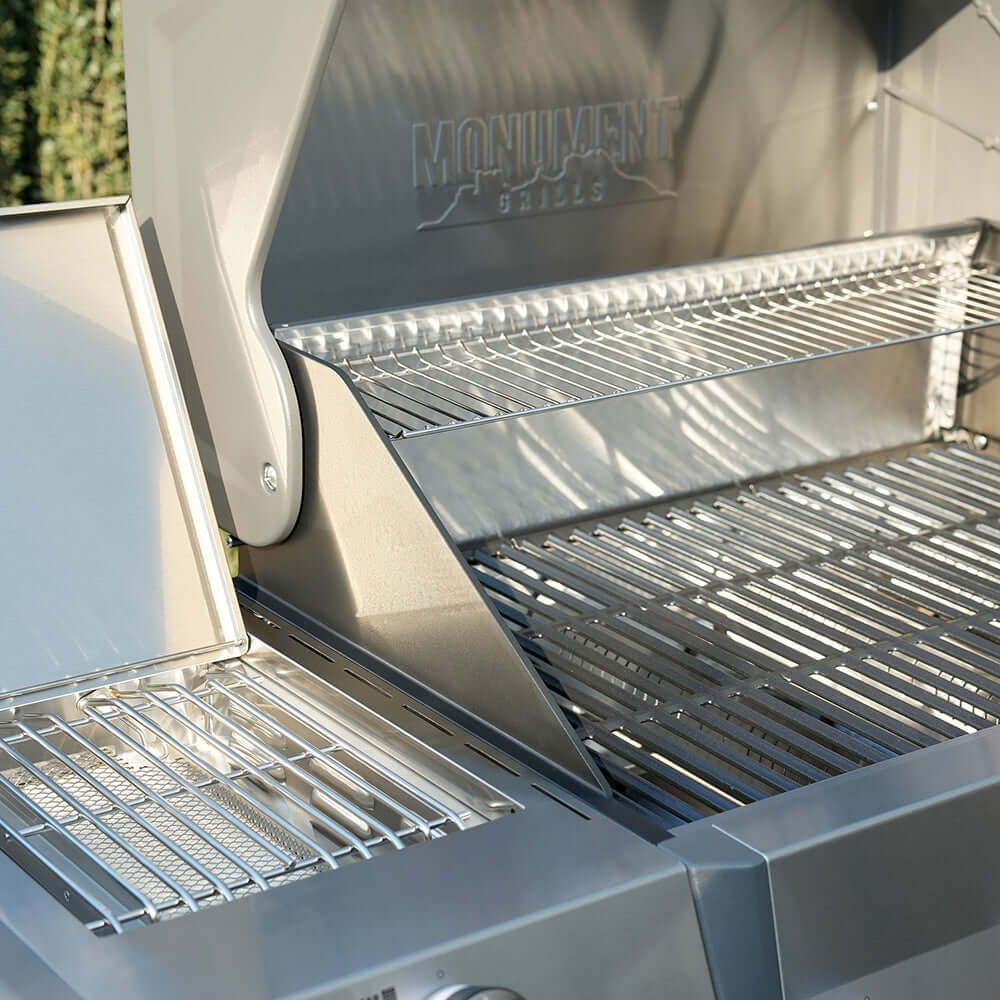 Eminence 405 |Tech Stainless Propane Gas Grill