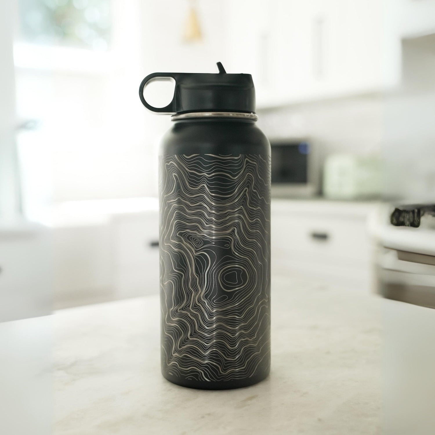 Tahoma Mount Rainier Topo Water Bottle - Laser Etched - 32oz