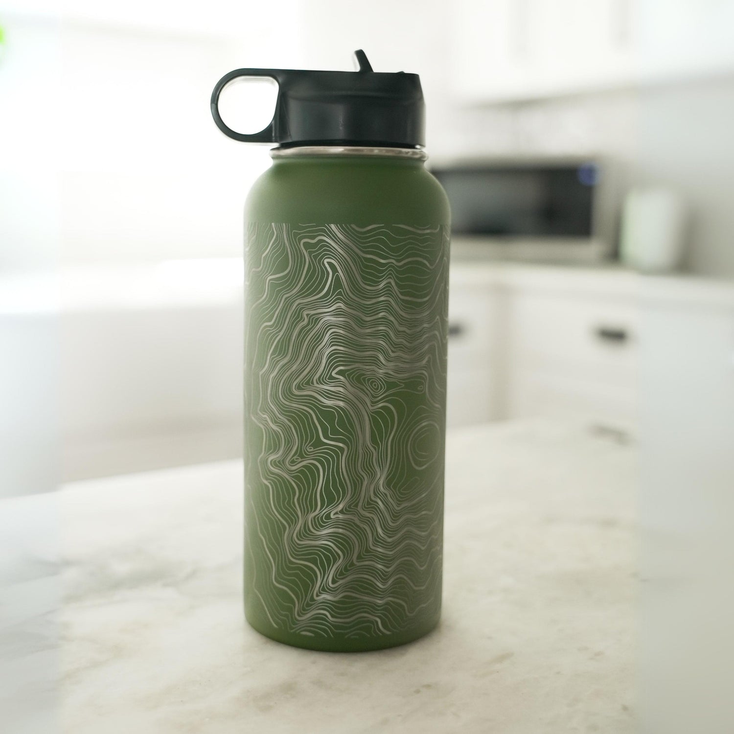Tahoma Mount Rainier Topo Water Bottle - Laser Etched - 32oz