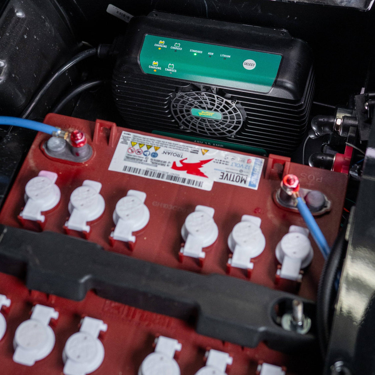 PowerPlus 24V 20 AMP On-Board Battery Charger and Maintainer