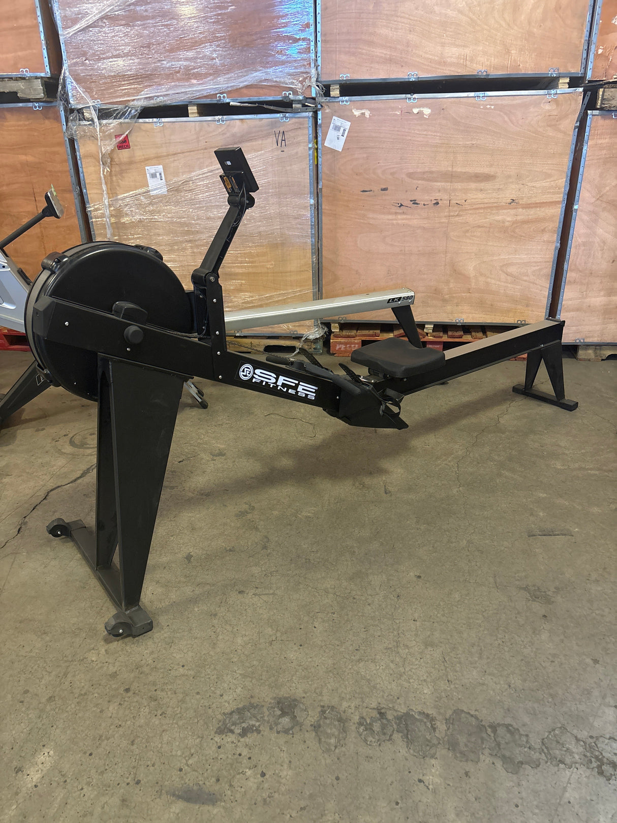 SFE Air Rowing Machine ELITE – Chain-Driven Rower with Performance Monitor, Foldable Design & Adjustable Features