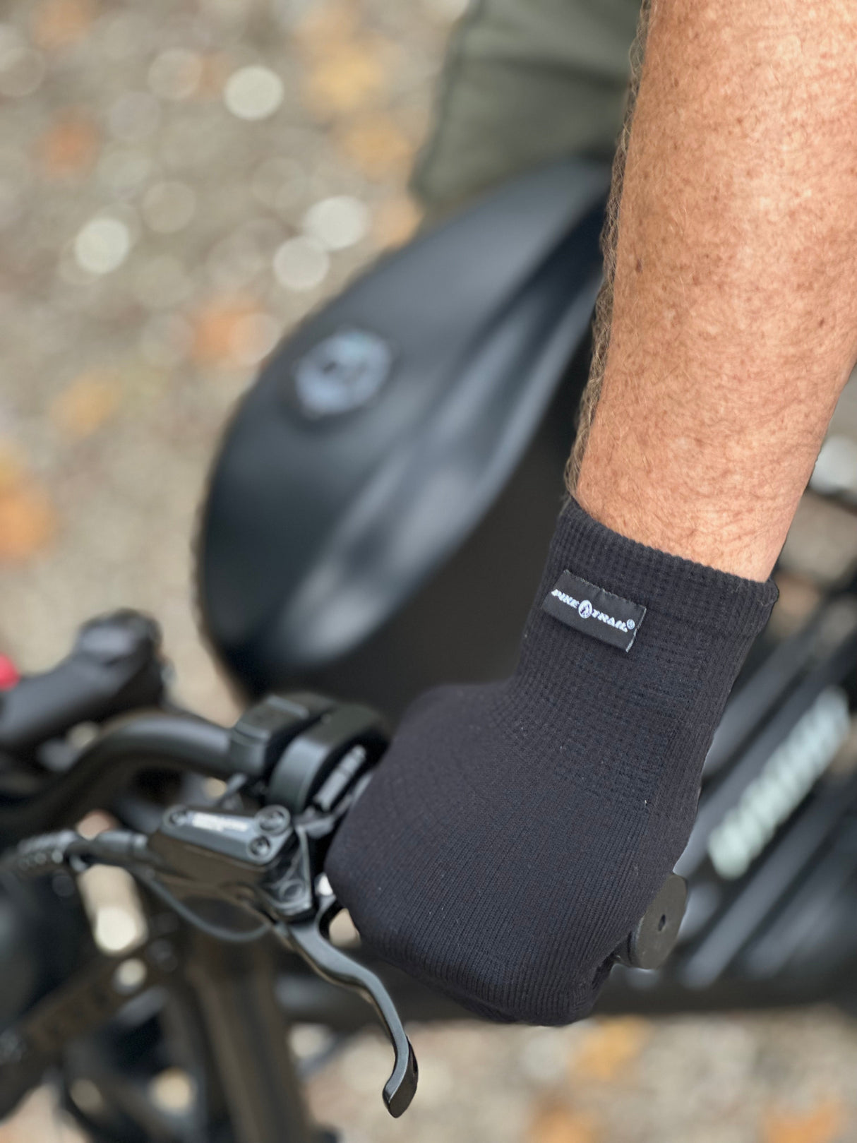 Pike Trail 100% Waterproof Seamless Gloves