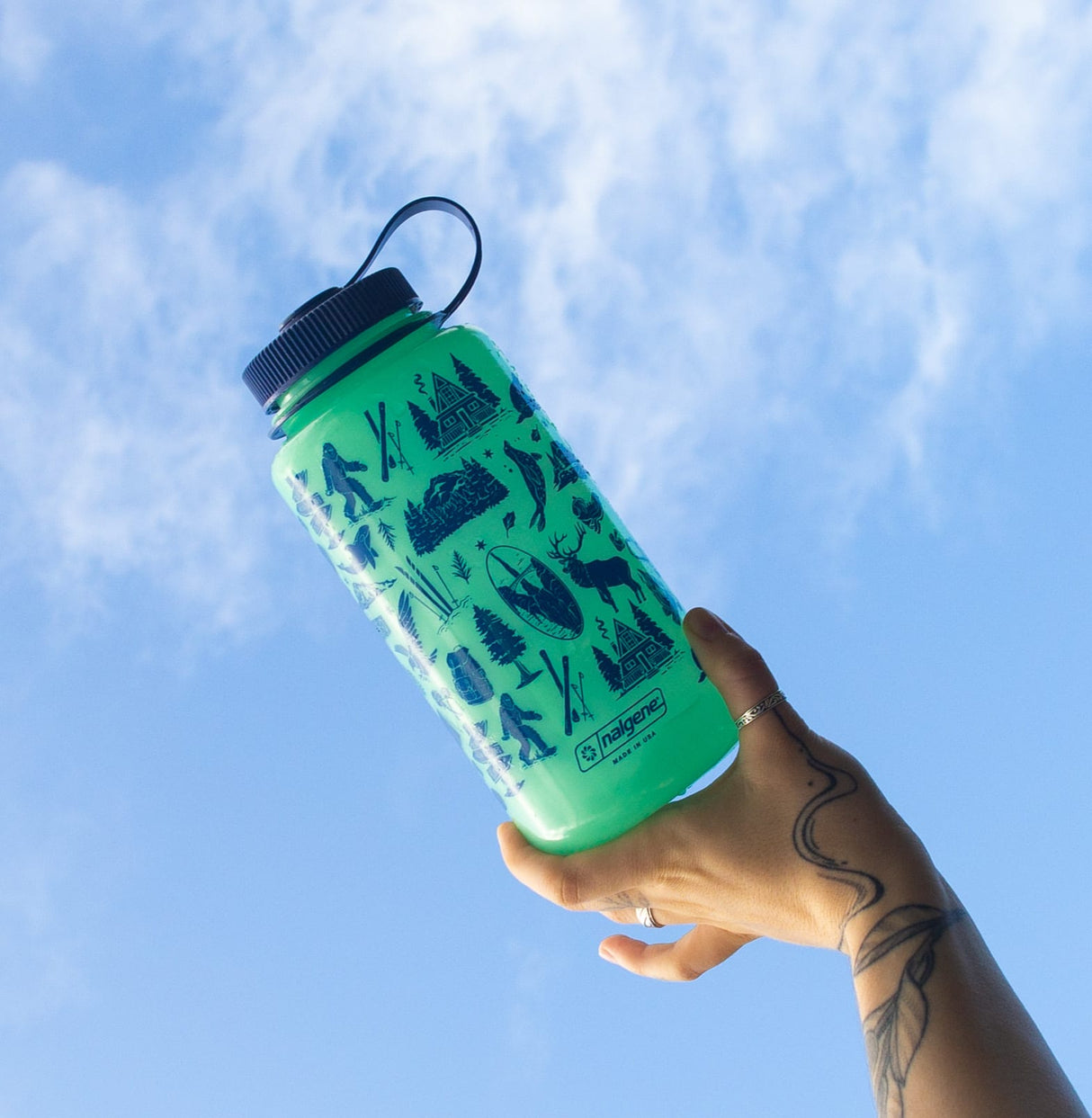 Pacific Northwest Patterns Water Bottle - 32oz