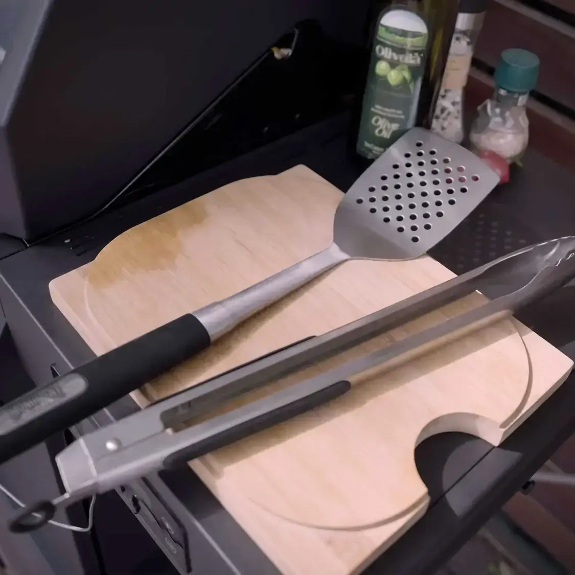 Spatula & Tongs & Cleaning Brush